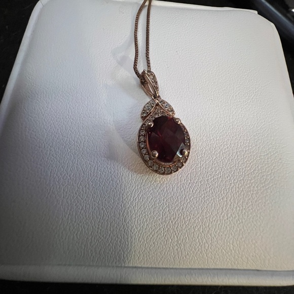 Garnet flower necklace - Picture 4 of 4
